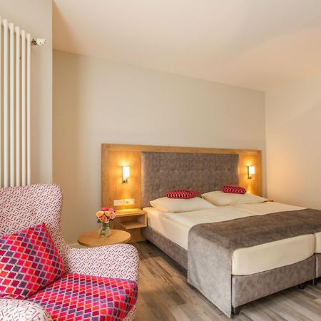 Hotel Waldesrand แฮร์ฟอร์ด ภายนอก รูปภาพ